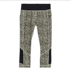 LULULEMON Pace Rival Crop Luxtreme Ace Spot Grain Black Mesh Cheetah Leopard 6